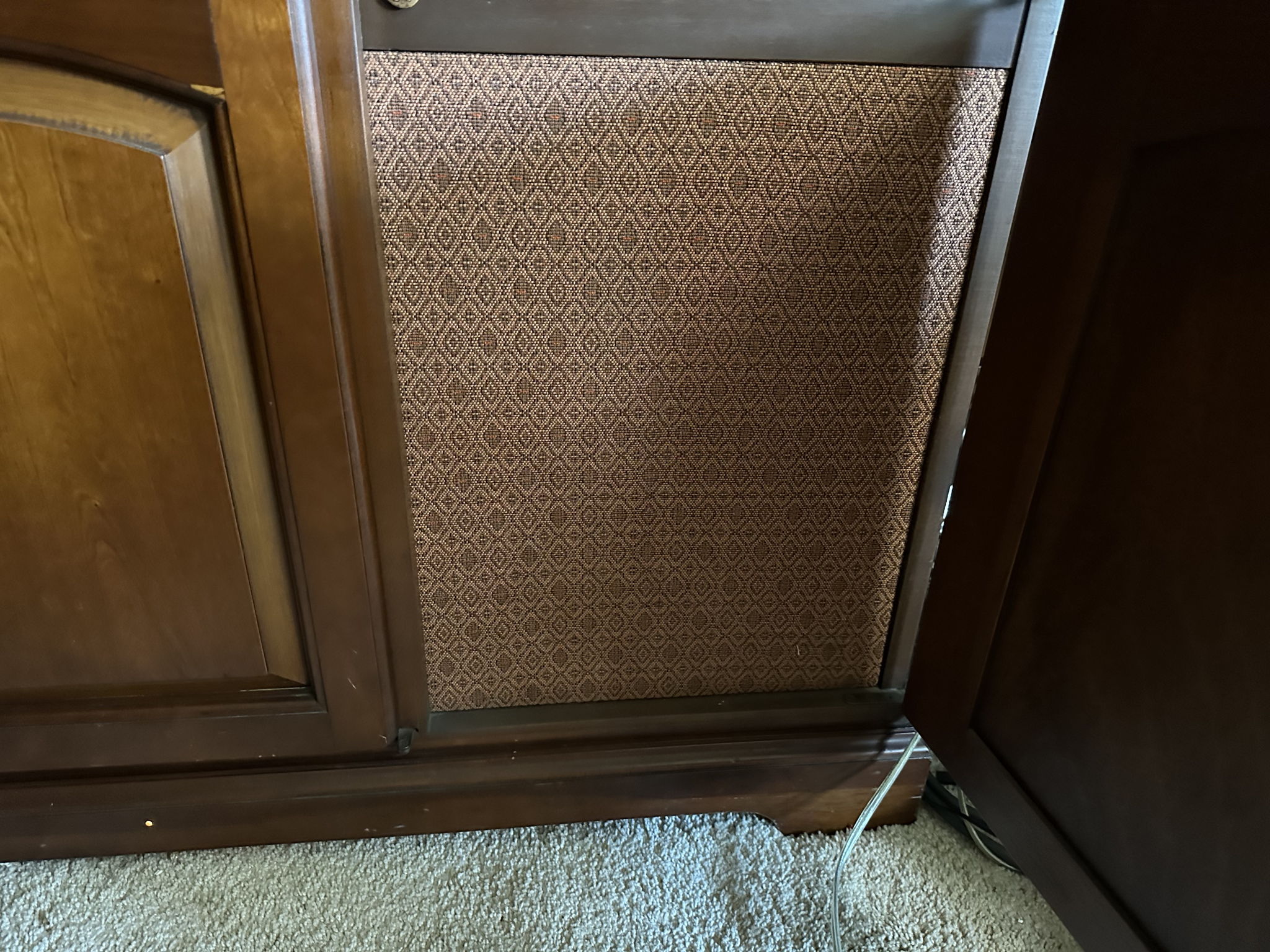 The Fisher Electra VIII console in semi-working conditi... 6