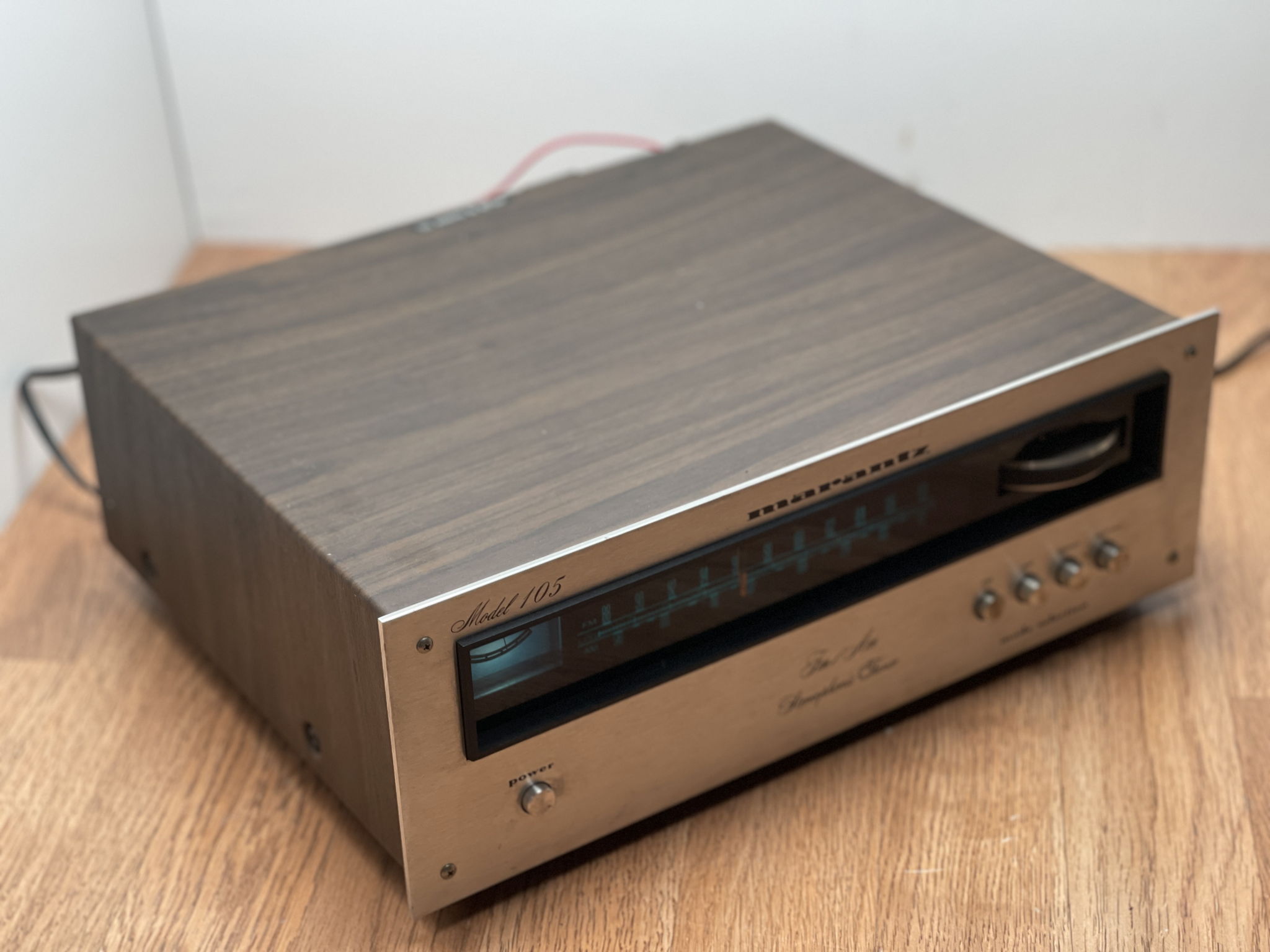 Marantz 105 AM/FM Stereo Tuner 4