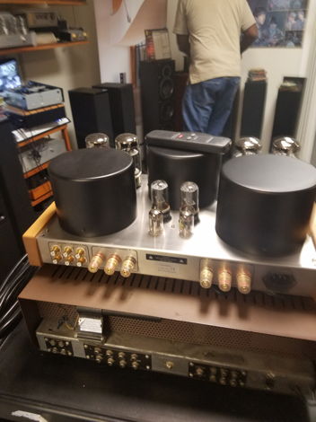 Consonance M-188 plus kt-88 integrated amp