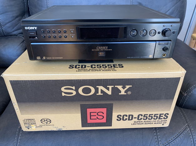 Sony SCD-C555es