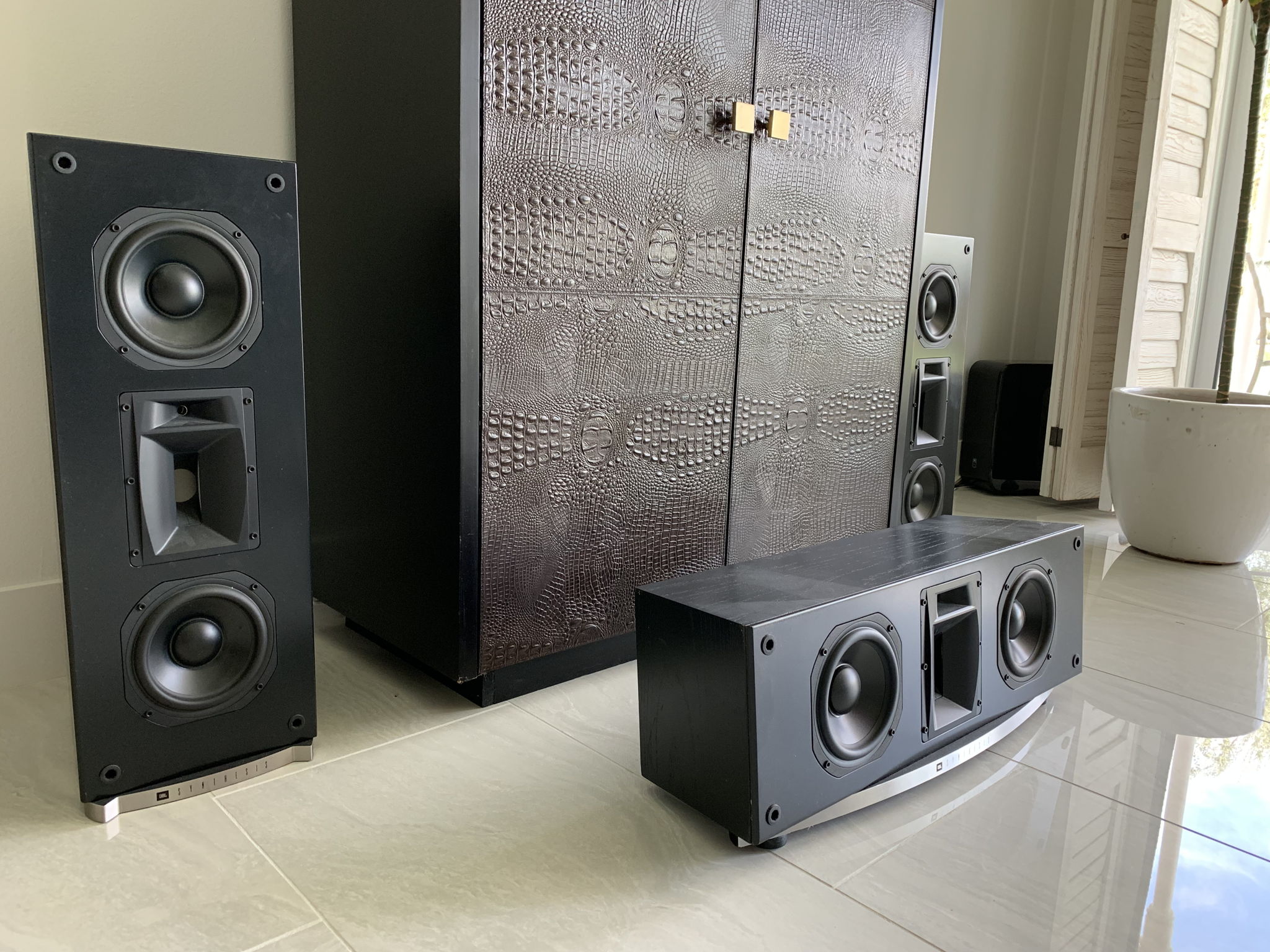 Jbl synthesis sale 3