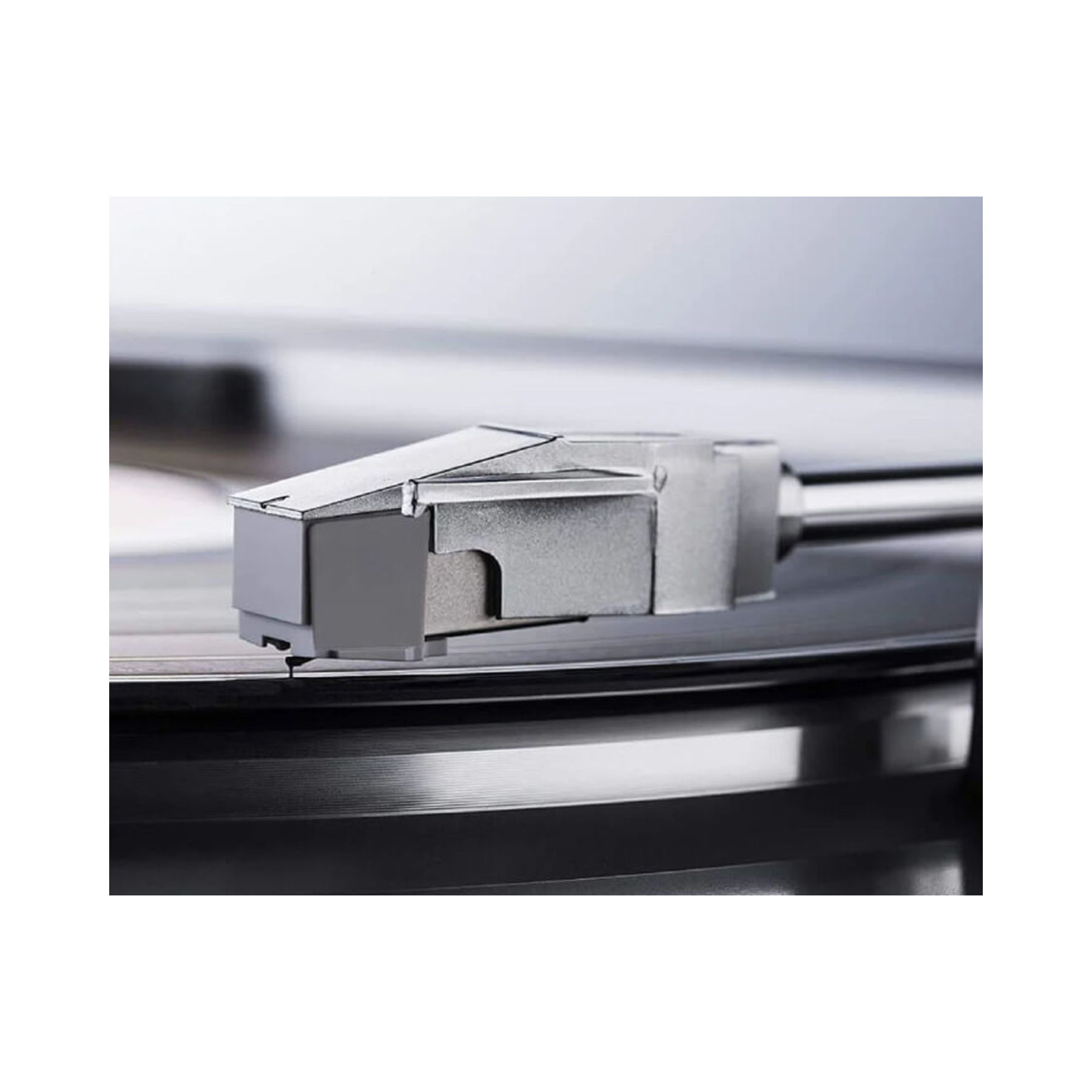 Denon DP-29F Belt-Drive Turntable with Cartridge & Buil... 3