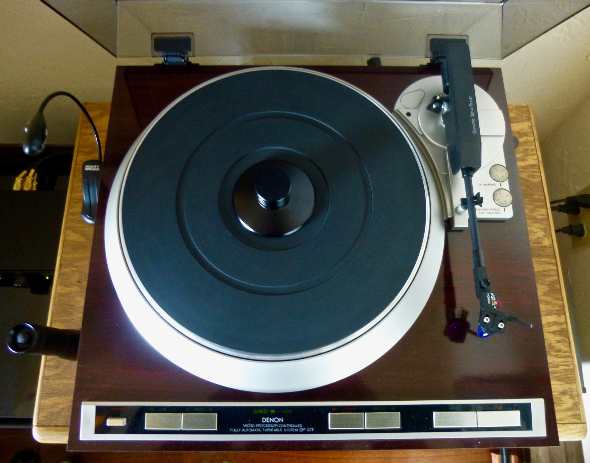 The lovely Denon DP-37F.