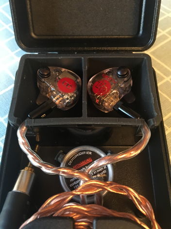 64 Audio U8 with PW No. 5 Cable and Bonus Modules