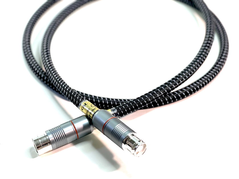 Crystal Clear Audio Magnum Opus ll Digital XLR AES/EBU cable 1.5m single cable
