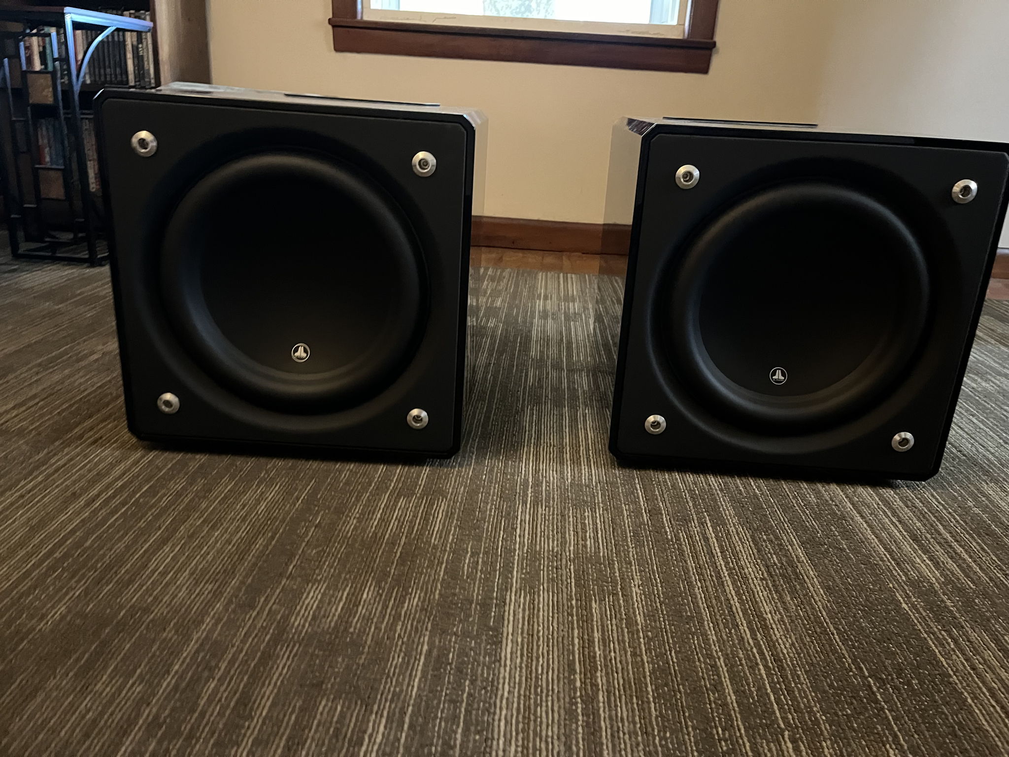 JL Audio E-112 satin 3