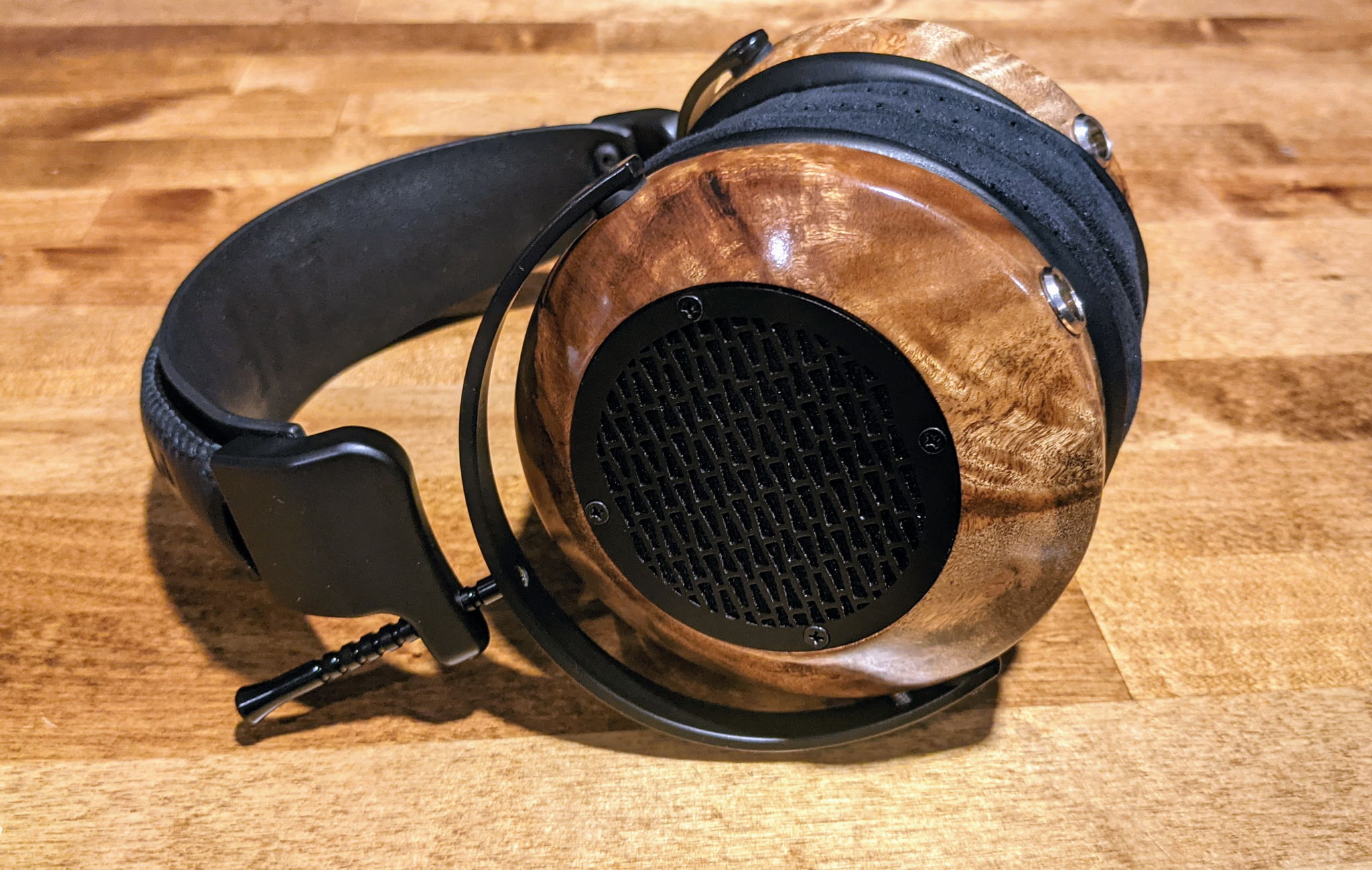 ZMF Aeolus Ltd Camphor Burl w Mag Chassis For Sale Audiogon