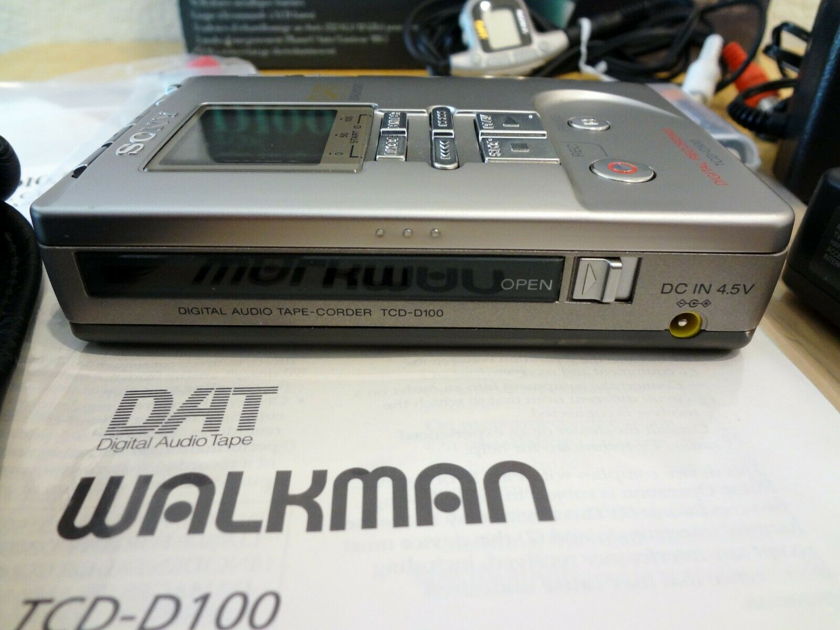 SONY DAT Walkman TCD-D100 In Mint Conditio For Sale