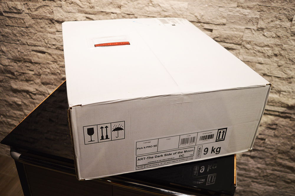 Pro-Ject Dark Side of The Moon - Special Ltd. Ed. Colle... 6