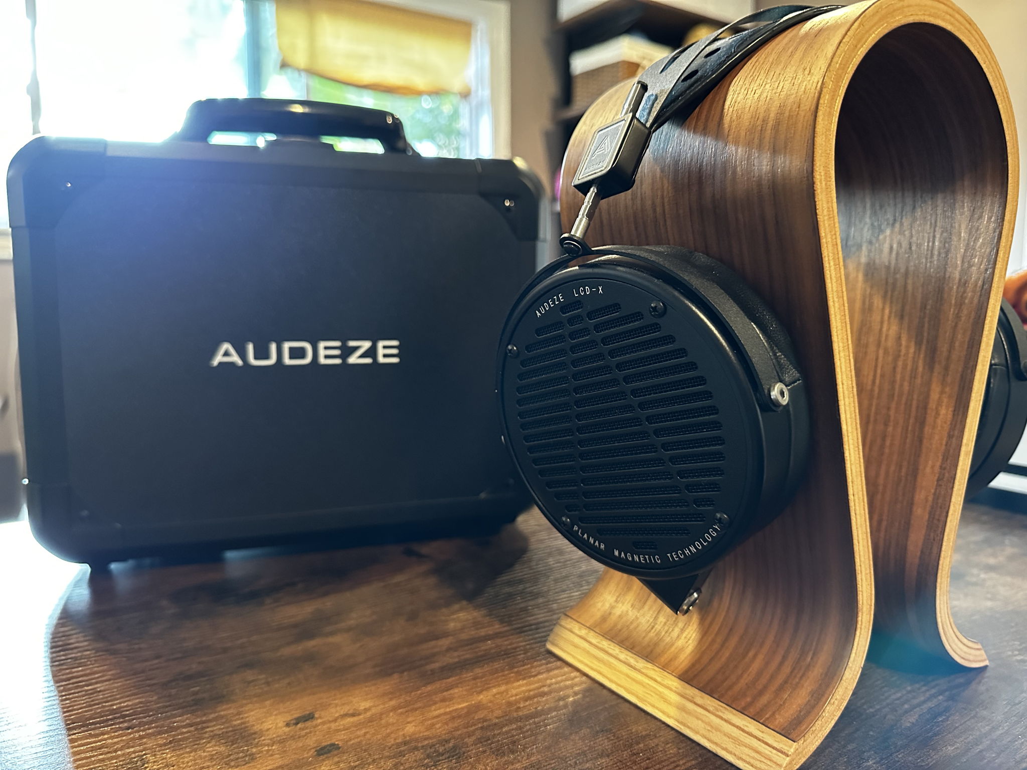 Audeze lcd best sale x sale