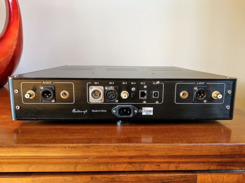 Audio GD NFB-7 DAC w/volume control - Excellent cond