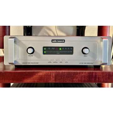 Audio Research LS-17 SE Tube / Hybrid Preamplifier