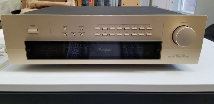 Accuphase T1000