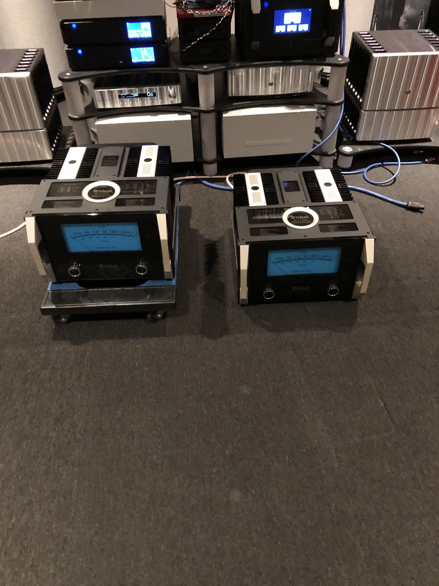 McIntosh MC1.25KW Monoblock pair 2