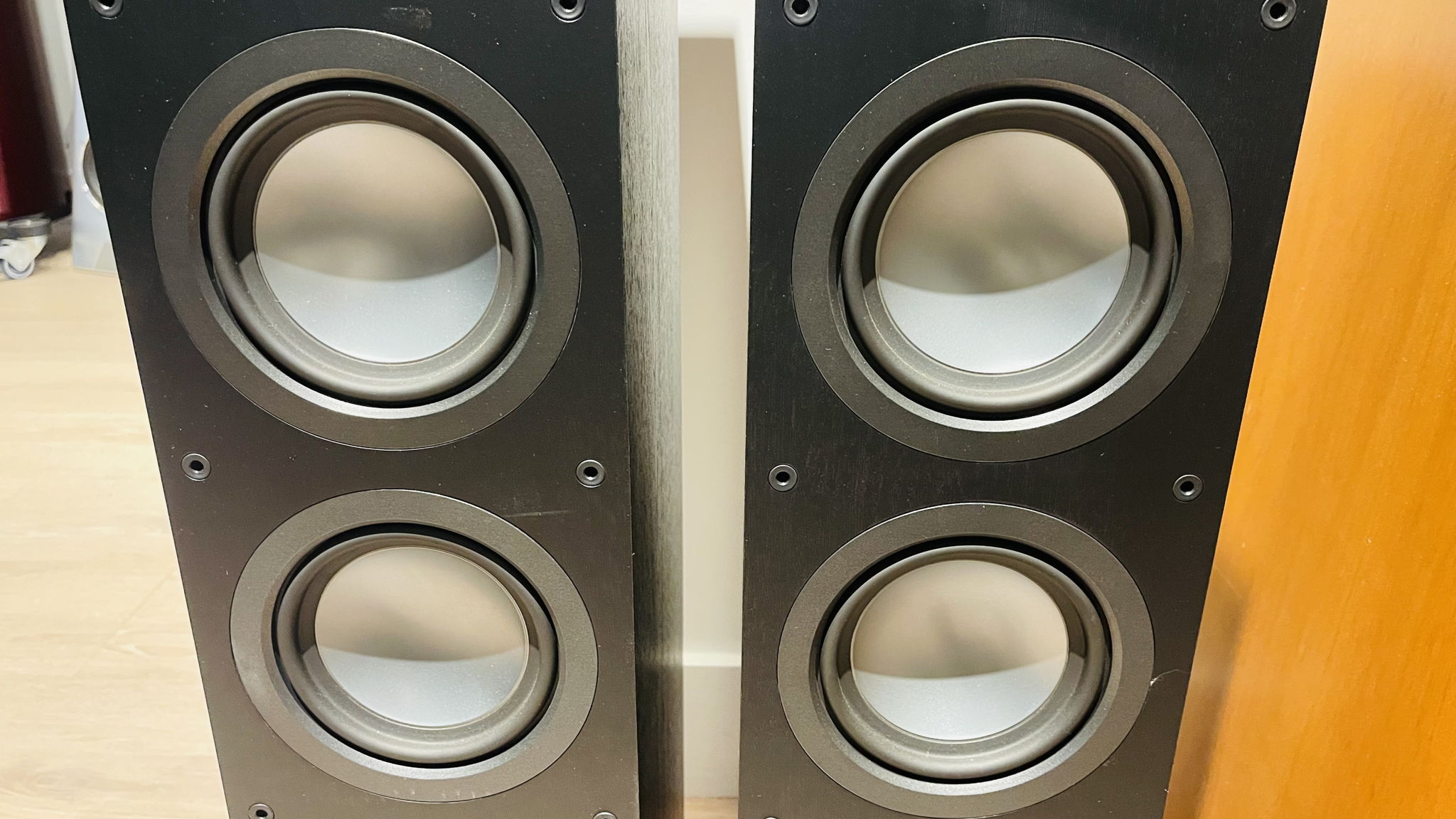 ELAC Uni-Fi 2.0 UF52 Floorstanding Full Range Speaker P... 2