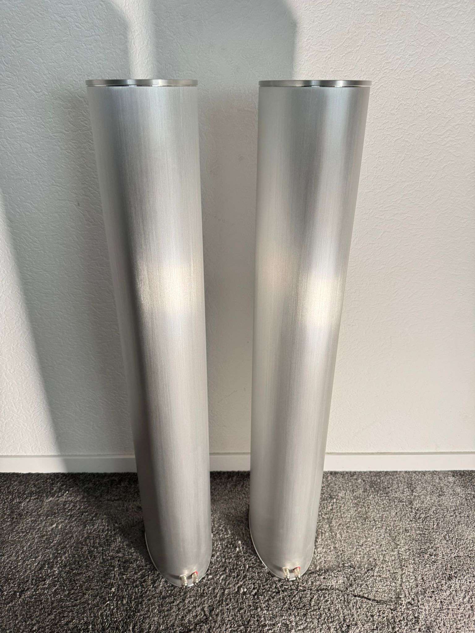 Piega Premium 501 speakers in silver from 2022 14