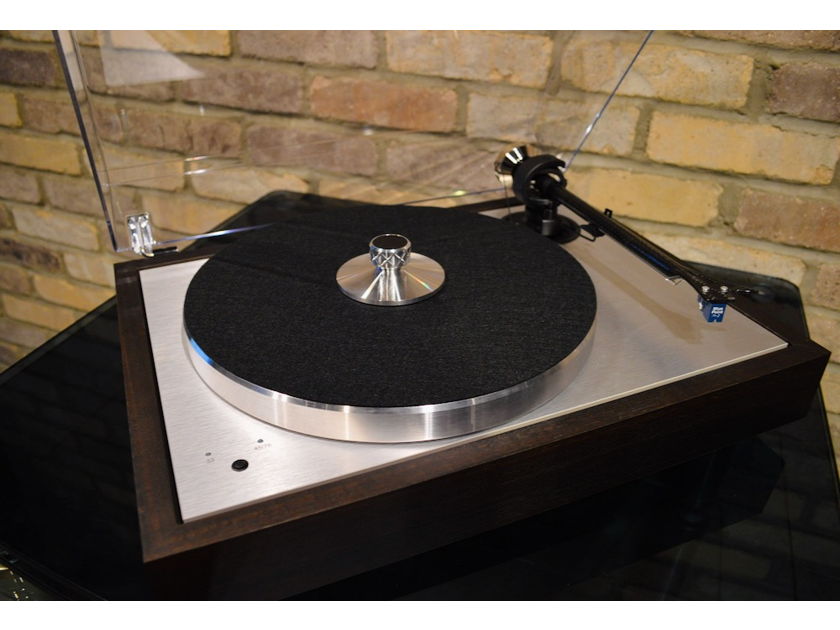 Pro-Ject Audio Classic SB Turntable - Eucalyptus Superpack w/ Sumiko Blue Point ll Cartridge