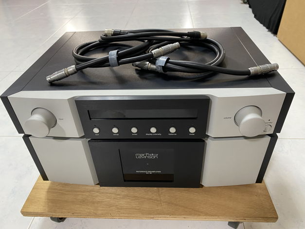 Mark Levinson No 52 with MM/MC Phono Card (240V @ 50/60Hz)