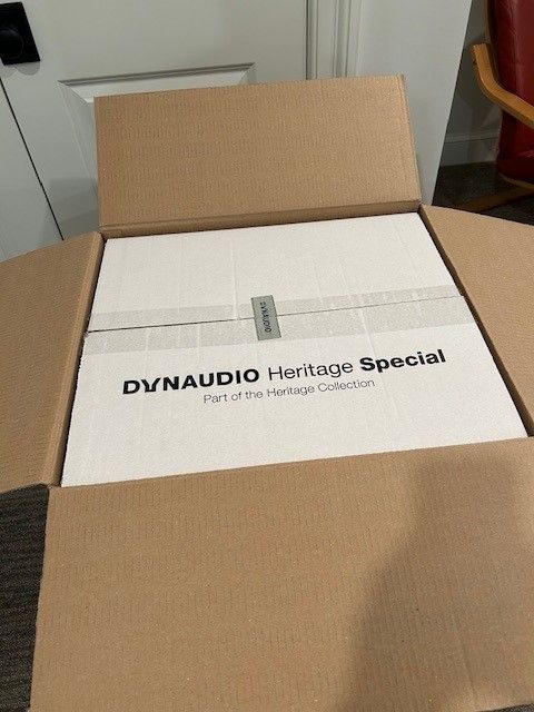 Dynaudio Heritage Special 8