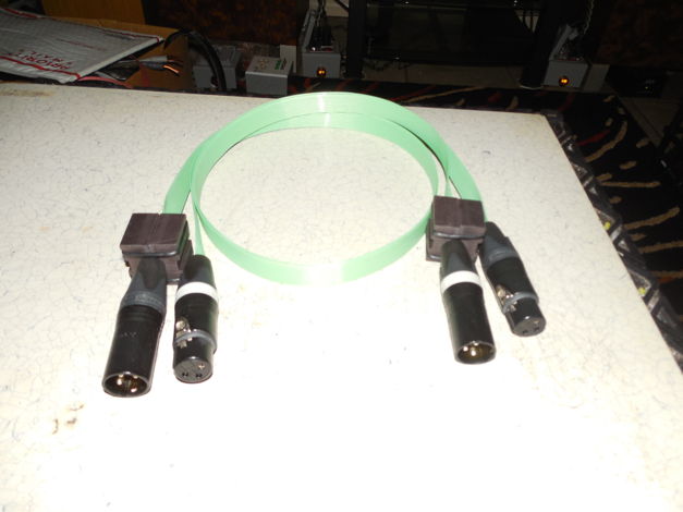 Black Shadow XLR Magnetic Ribbon Cables 1 Meter