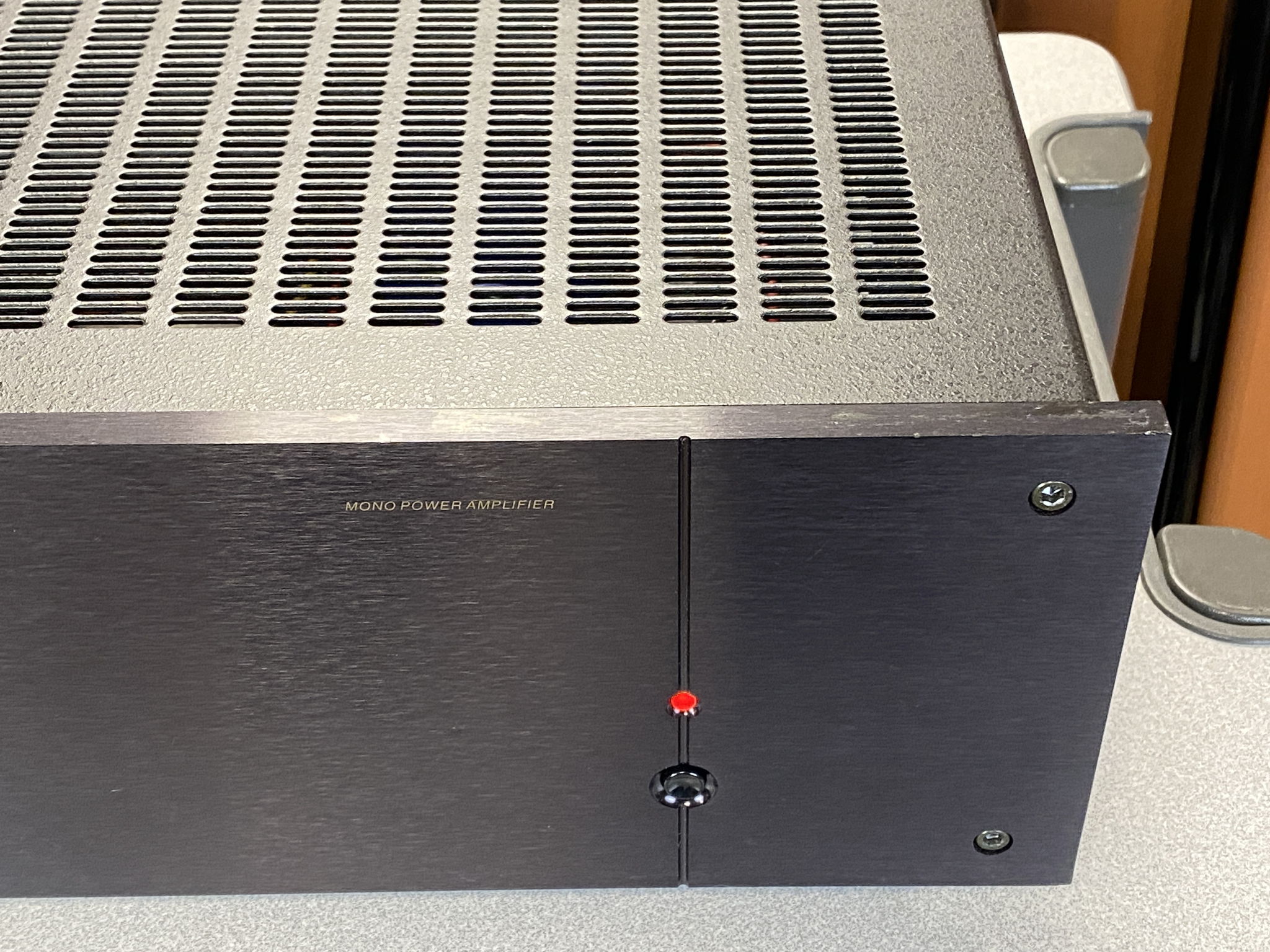 B&K ST-140M Mono Power Amplifier Block with RCA/XLR 10