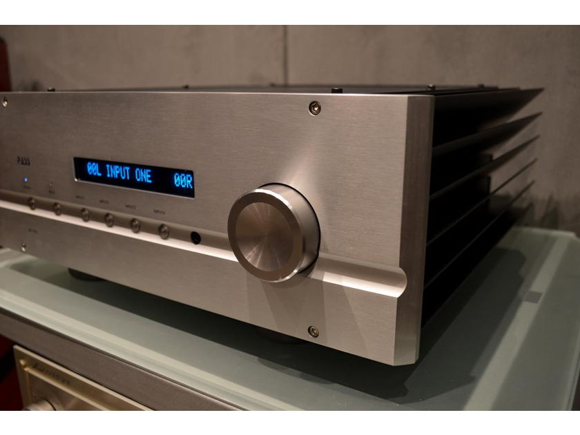 PASS Labs INT-150, High-Output, Integrated Amplifier
