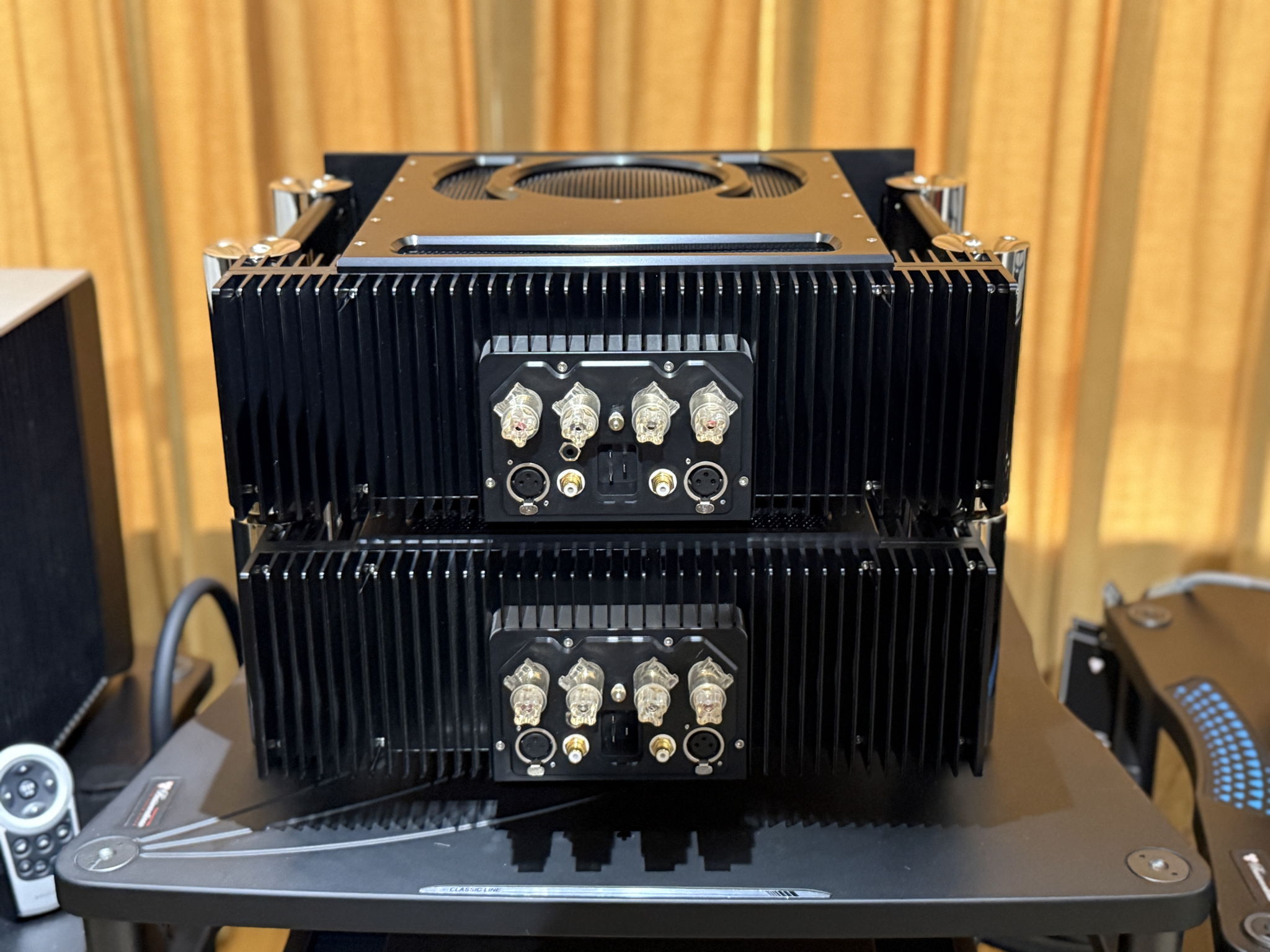 Chord Electronics Ltd. SPM-1400 mk II SILVER UNITS 7