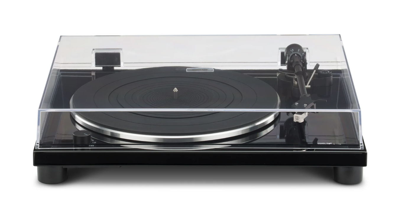 Music Hall MMF 1. 3 Turntable 3