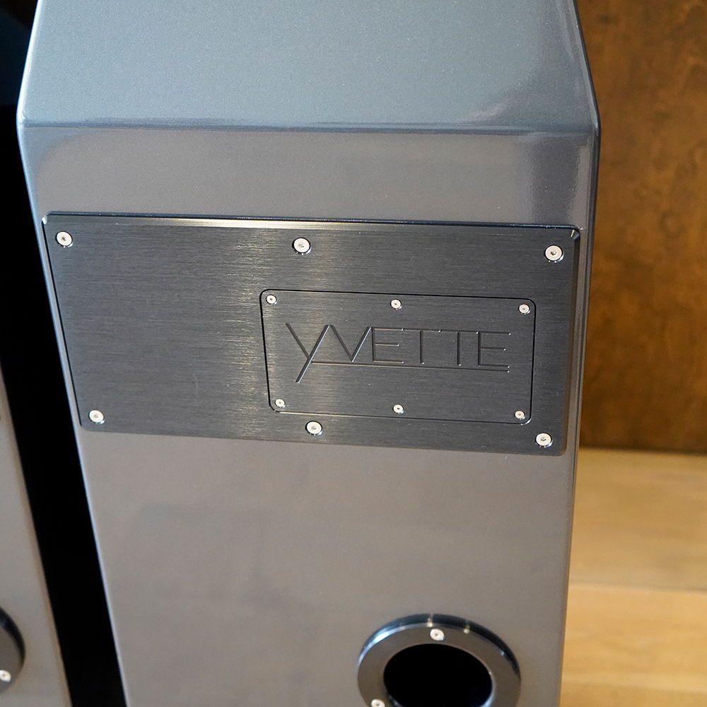 Wilson Audio Certified Authentic Pre-Owned Yvette Floor... 12