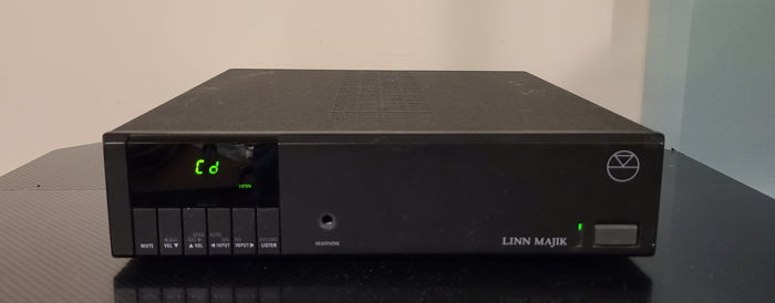 Linn Majik-I Integrated Amplifier.