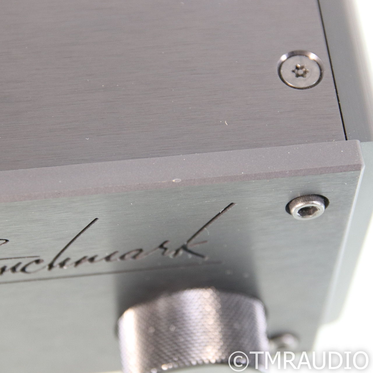 Benchmark Media LA4 Stereo Preamplifier (1/1) (71229) 7