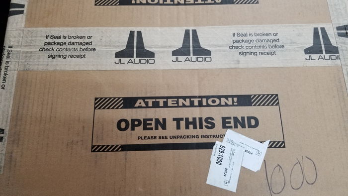 JL Audio Dominion D110 Gloss **** Brand new in the box****