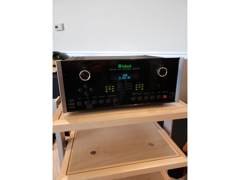 McIntosh MX121 Audio/Video Control Center