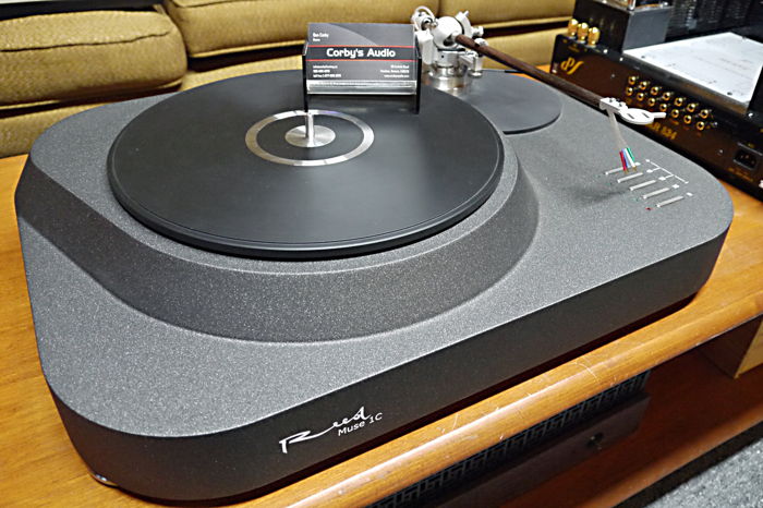 Reed Tonearms Muse 1C Turntable