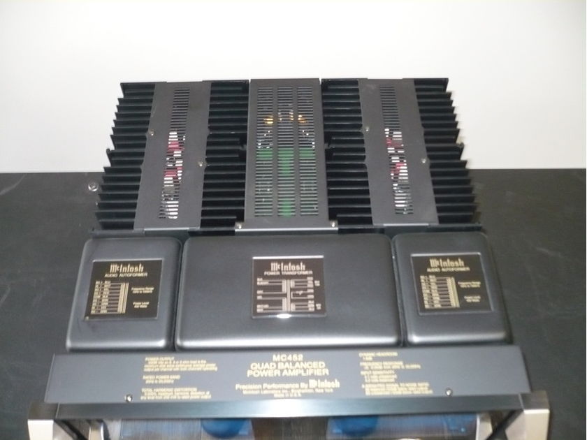 McIntosh MC-452 Power Amplifier Reduced