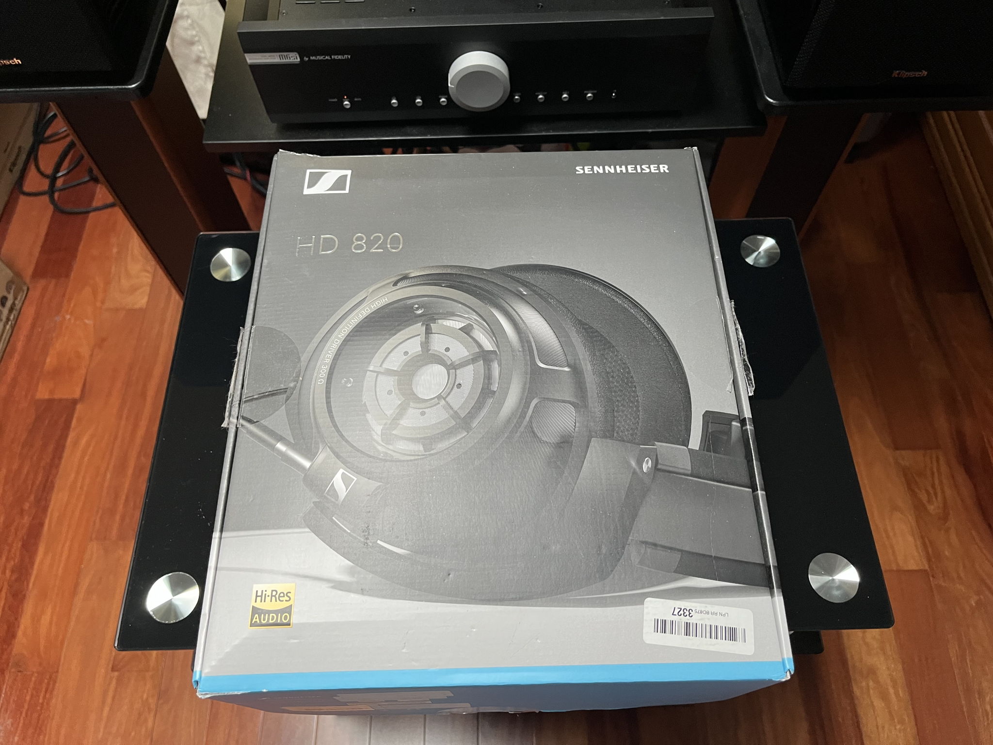 Sennheiser HD820 ""BEAUTIFUL SOUND, MINT CONDITION""