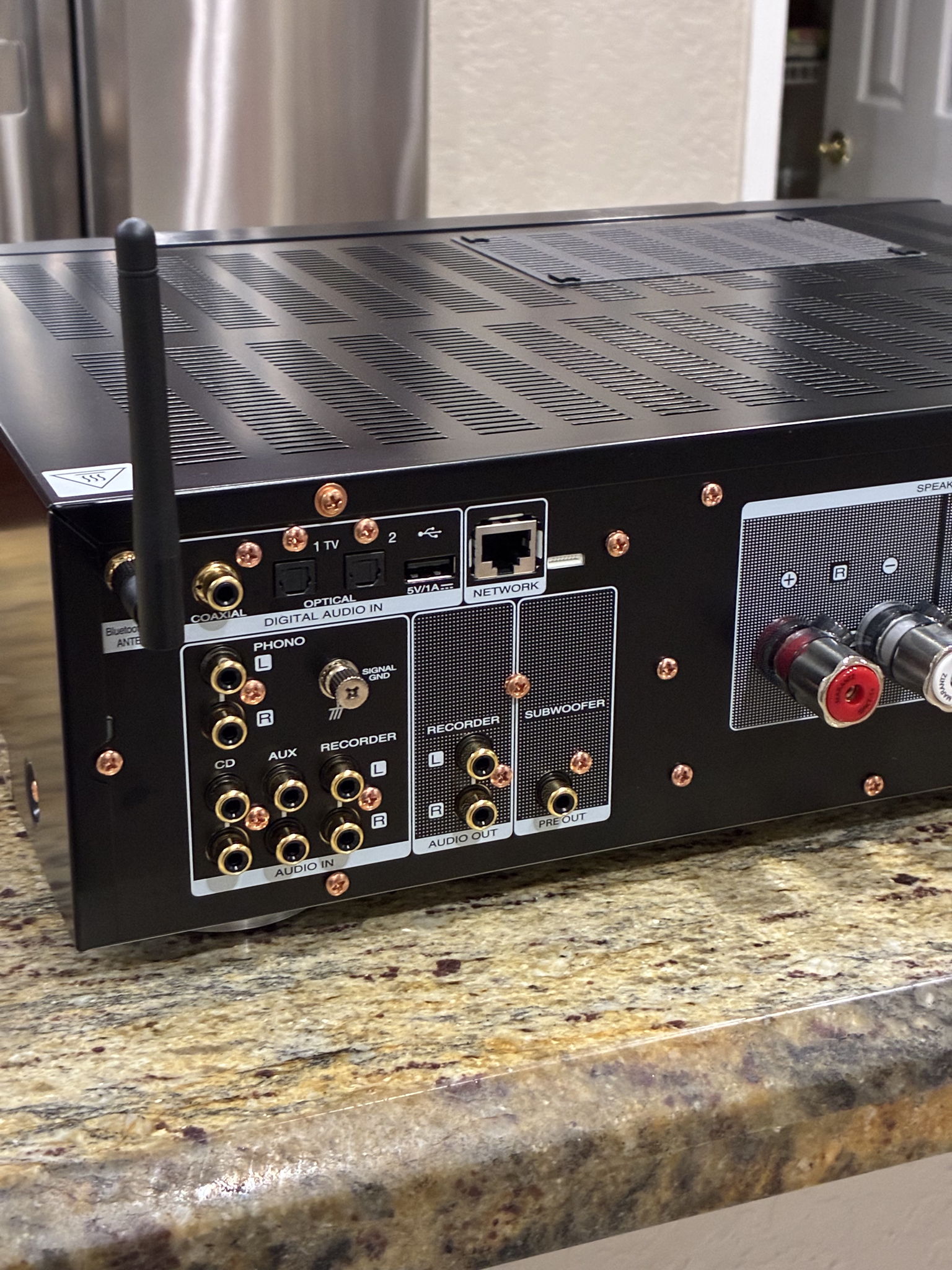 Marantz  PM7000N mint condition. 8