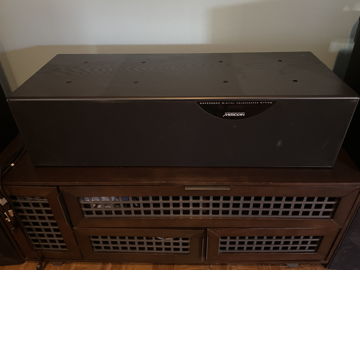 Meridian DSP-5500HC center channel speaker in black