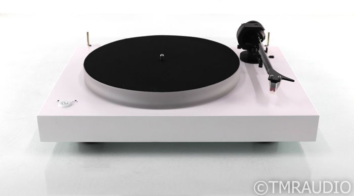 Pro-Ject X2 Turntable; White; Sumiko Moonstone MM Cartr...