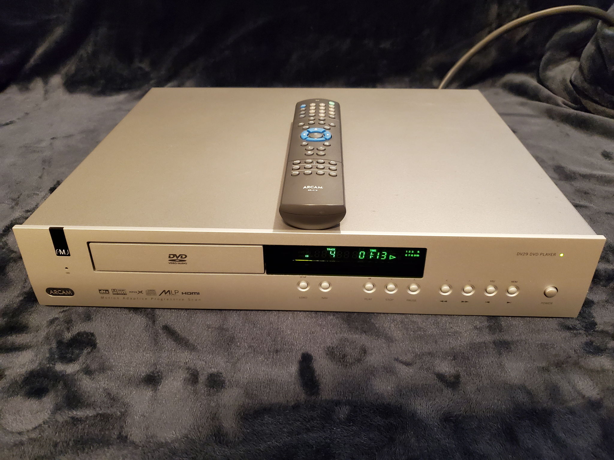 Arcam DV29 ($3250) REFERENCE CLASS disc player($3250 re...