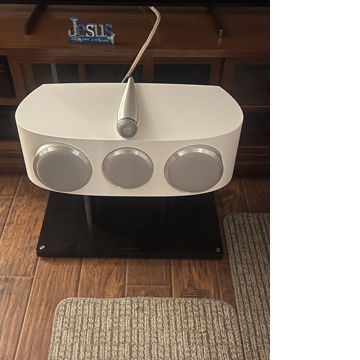 B&W (Bowers & Wilkins) HTM82 D4