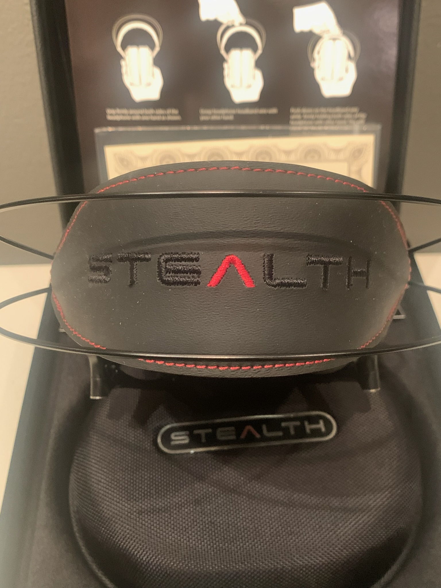 DAN CLARK AUDIO STEALTH HEADPHONES! 12