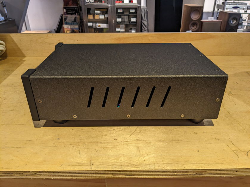 Wyred 4 Sound DAC2 DigitaltoAnalog Converter Excellent Condition! DA Converters Audiogon