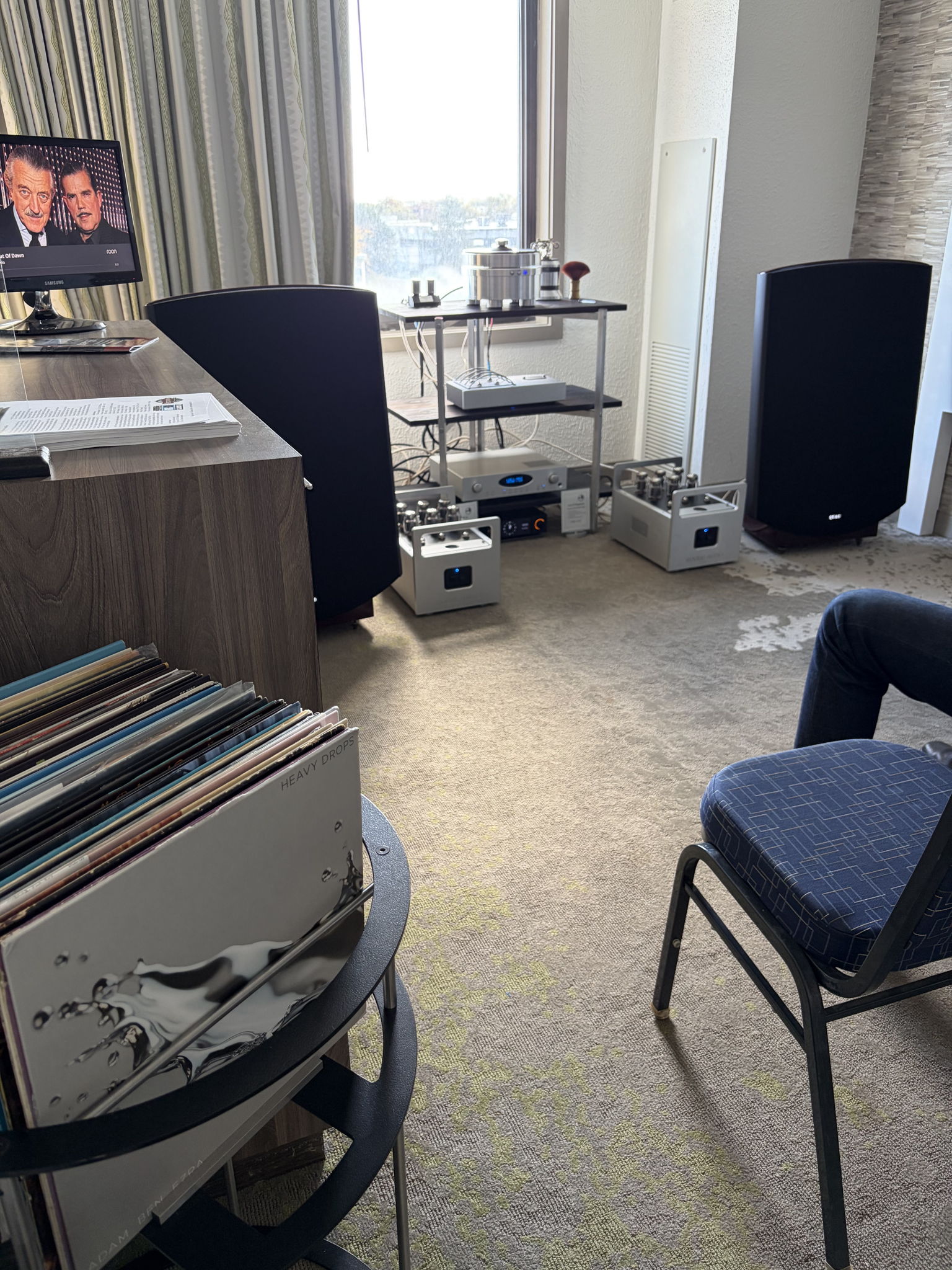 QUAD ESL 2812 BRAND NEW DEMO PAIR 5