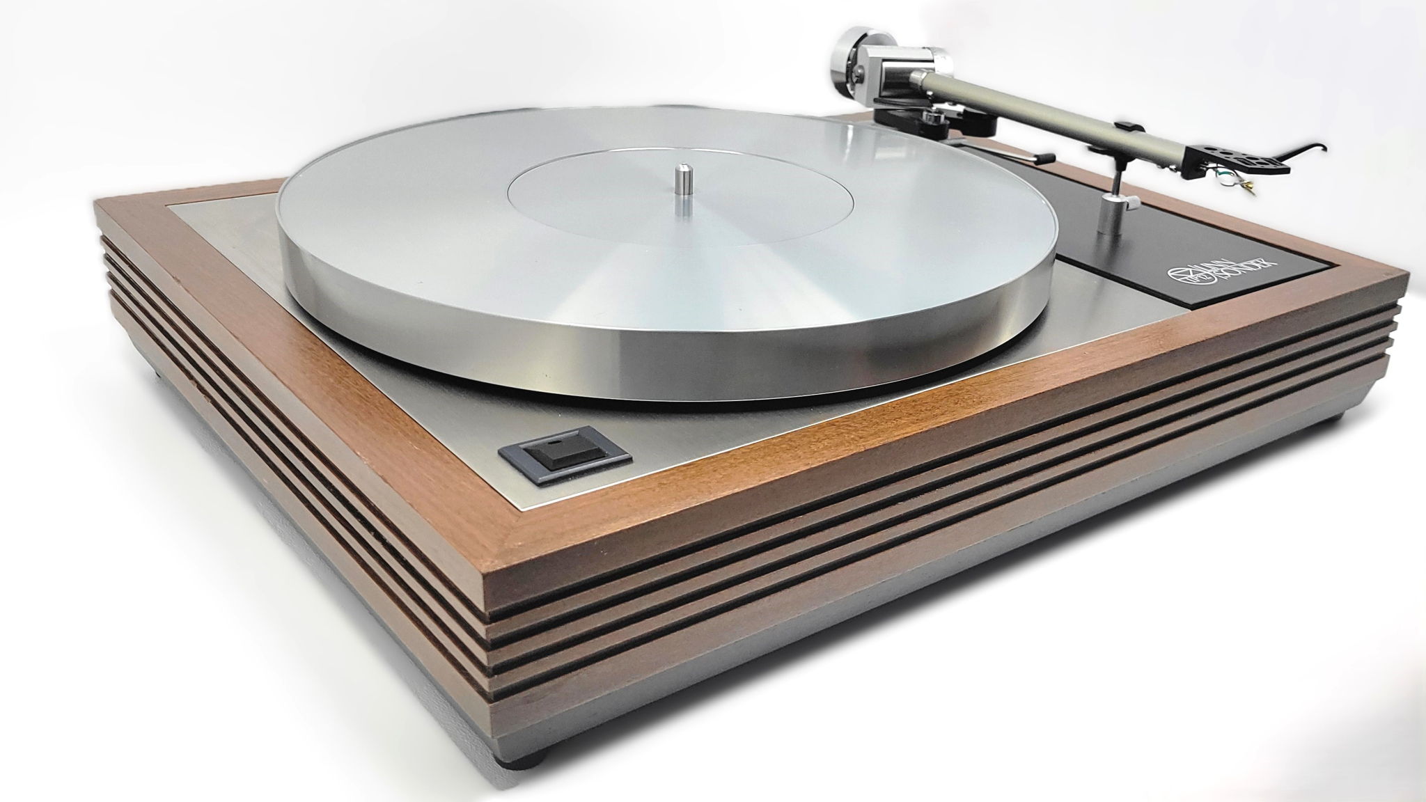 Linn LP12 with Ittok LVII tonearm