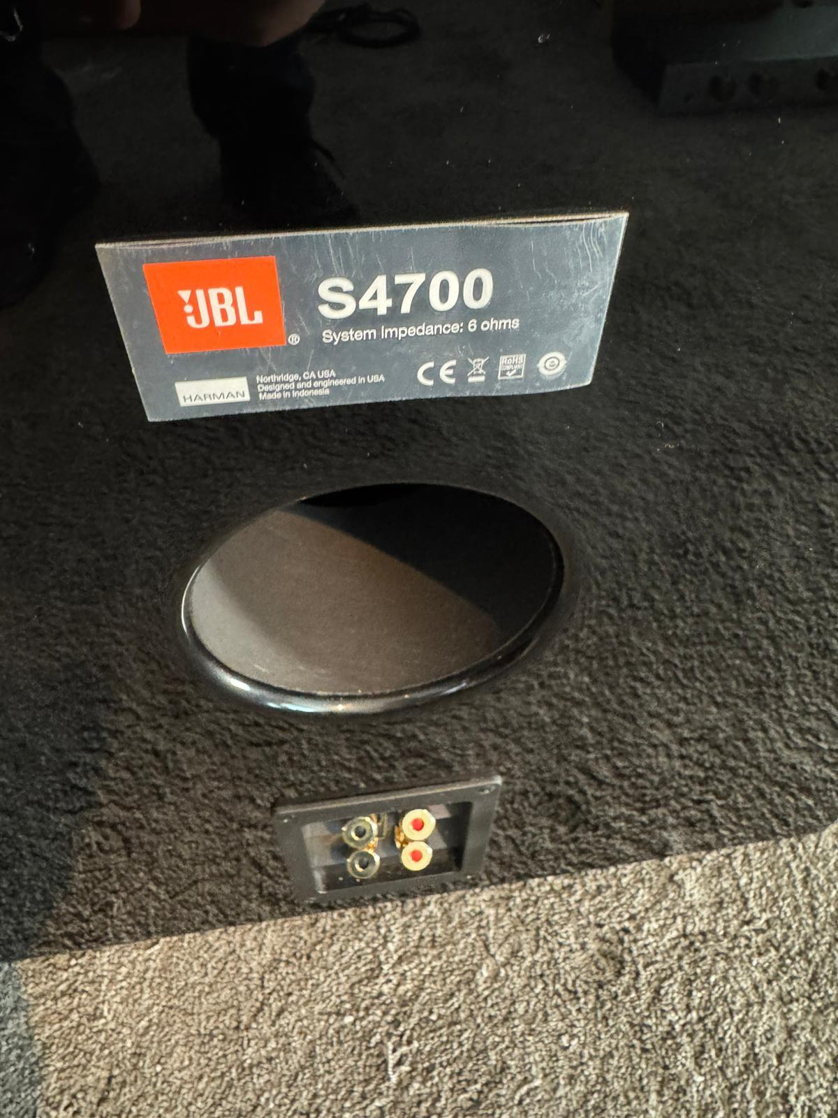 JBL S4700 speakers in black gloss from summer 2025 7