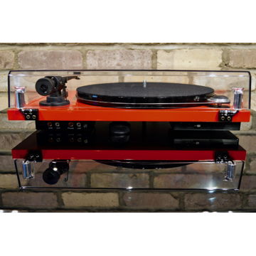 Pro-Ject Essential lll BT Turntable - Red w/Ortofon OM1...