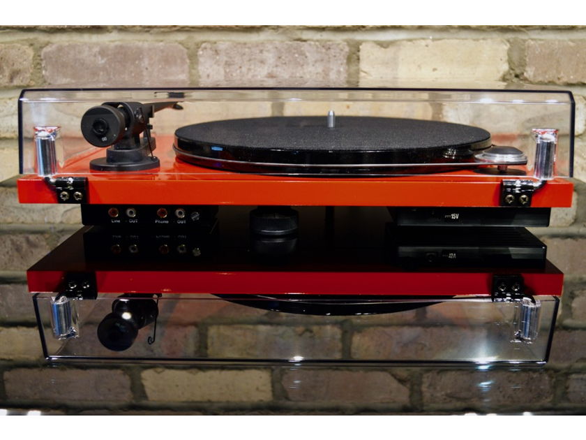 Pro-Ject Essential lll BT Turntable - Red w/Ortofon OM10 Cartridge