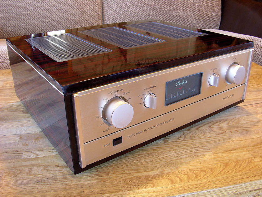Accuphase C-280L with MM/MC Phono Stage! Fully Serviced in 2015! Super Condition! 220-240V from Europe (EU)