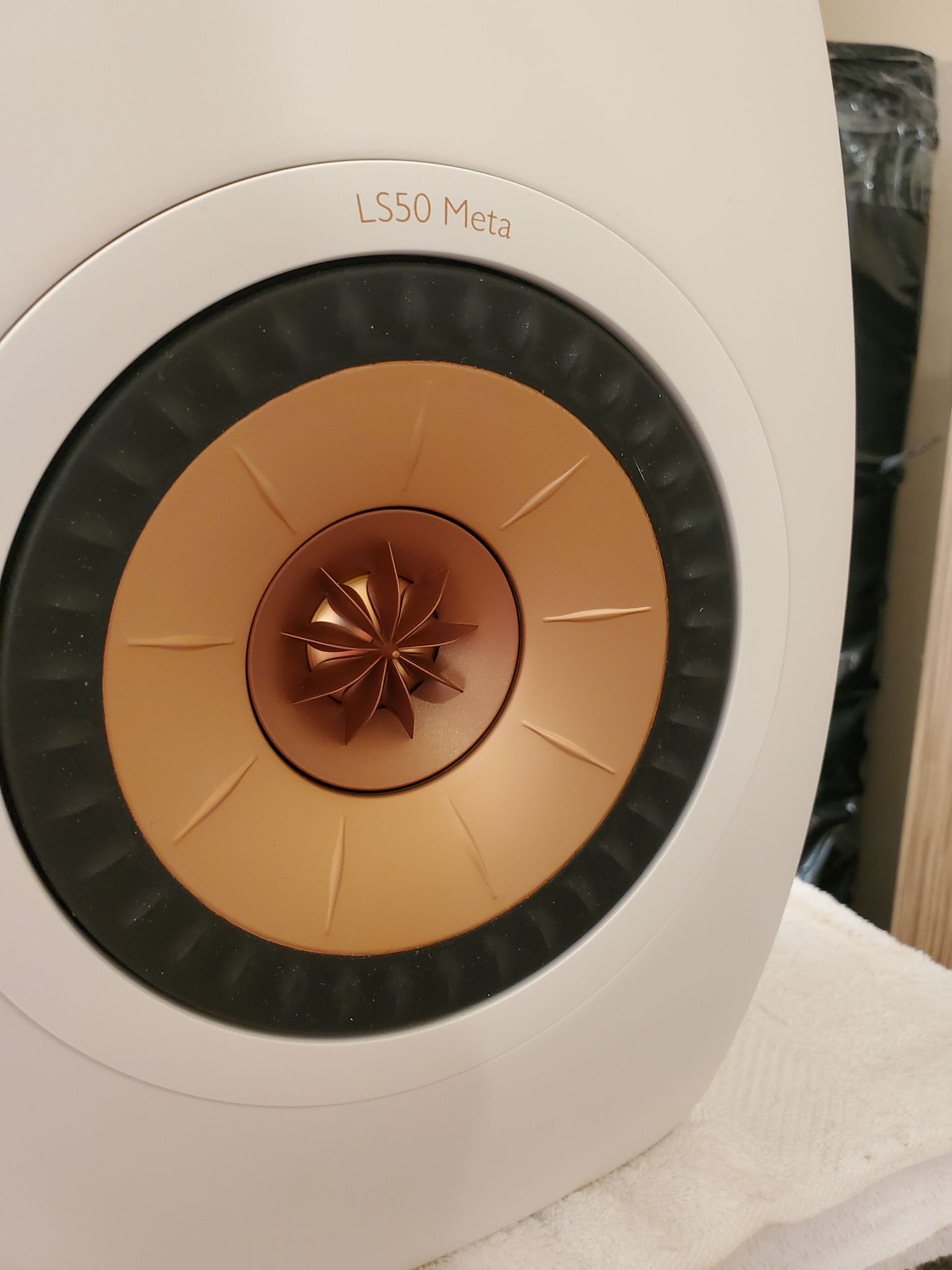 KEF LS50 Meta 7